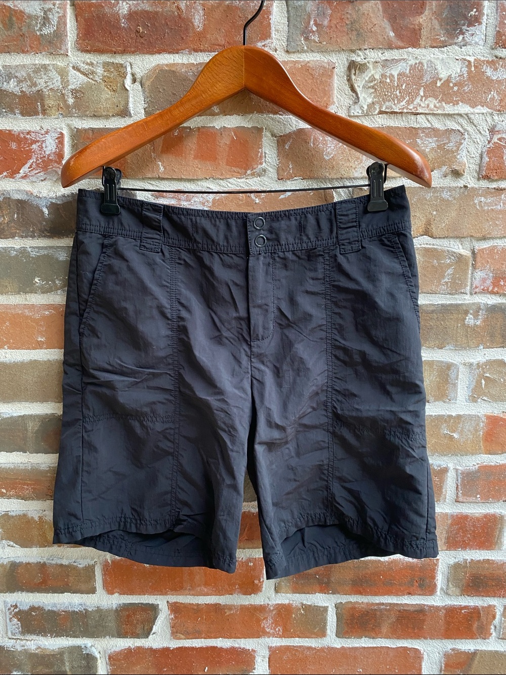 Eddie Bauer Black Nylon Shorts Size 6